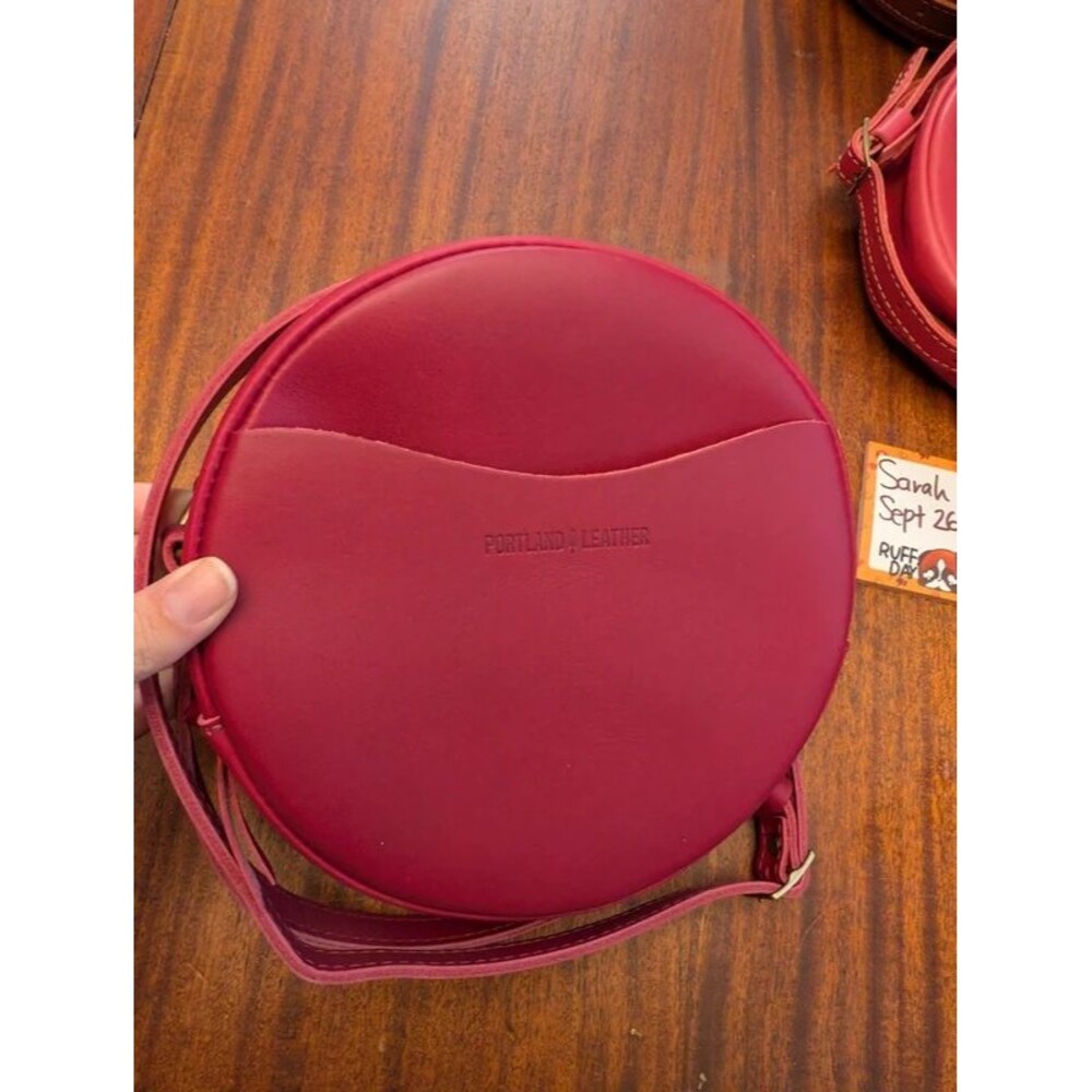 Plg large circle in Berry Good